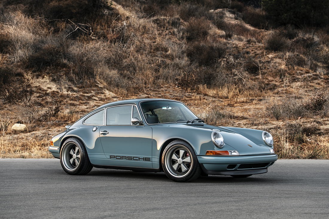 Singer_911